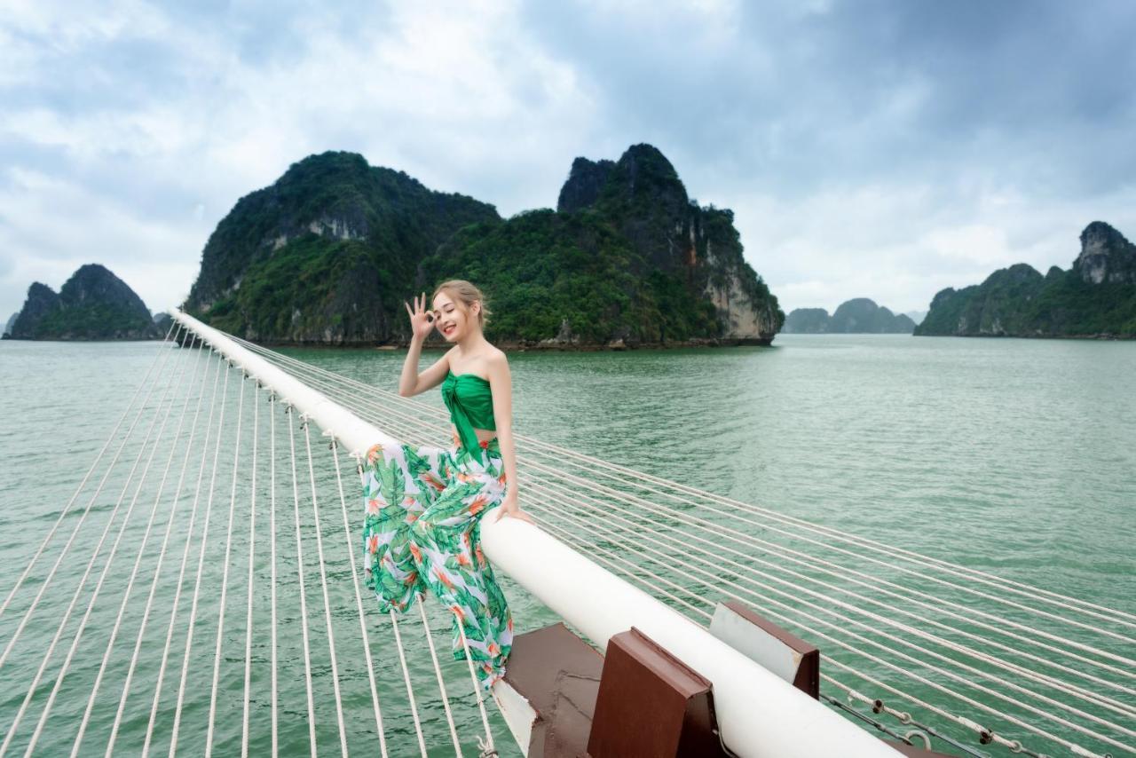 Sena Cruises - Wonder On Lan Ha Bay Hotel Ha Long Buitenkant foto